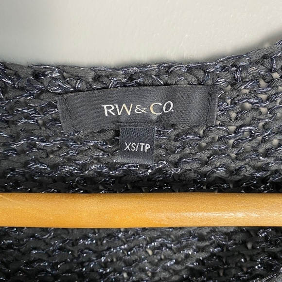 RW & Co. Women's Metallic Charcoal Long Sleeve Knit Sweater Size XS Roll-tabs - Picture 2 of 13
